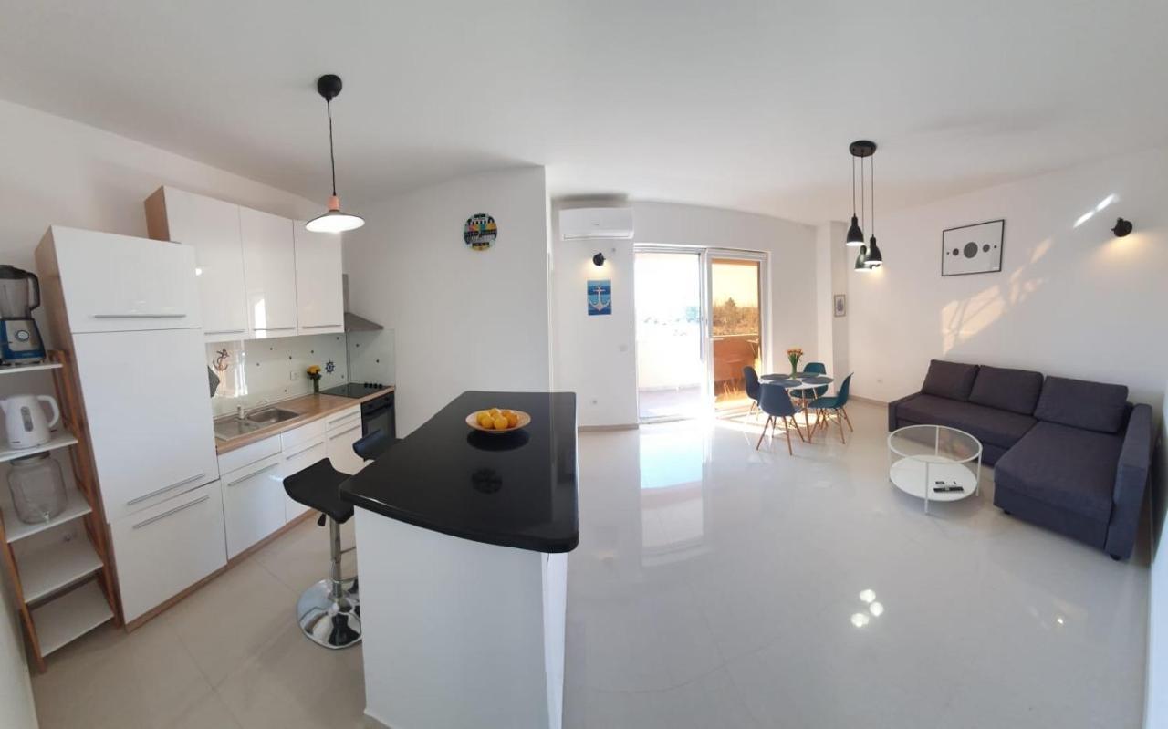 Apartman Petar Ražanac Eksteriør billede
