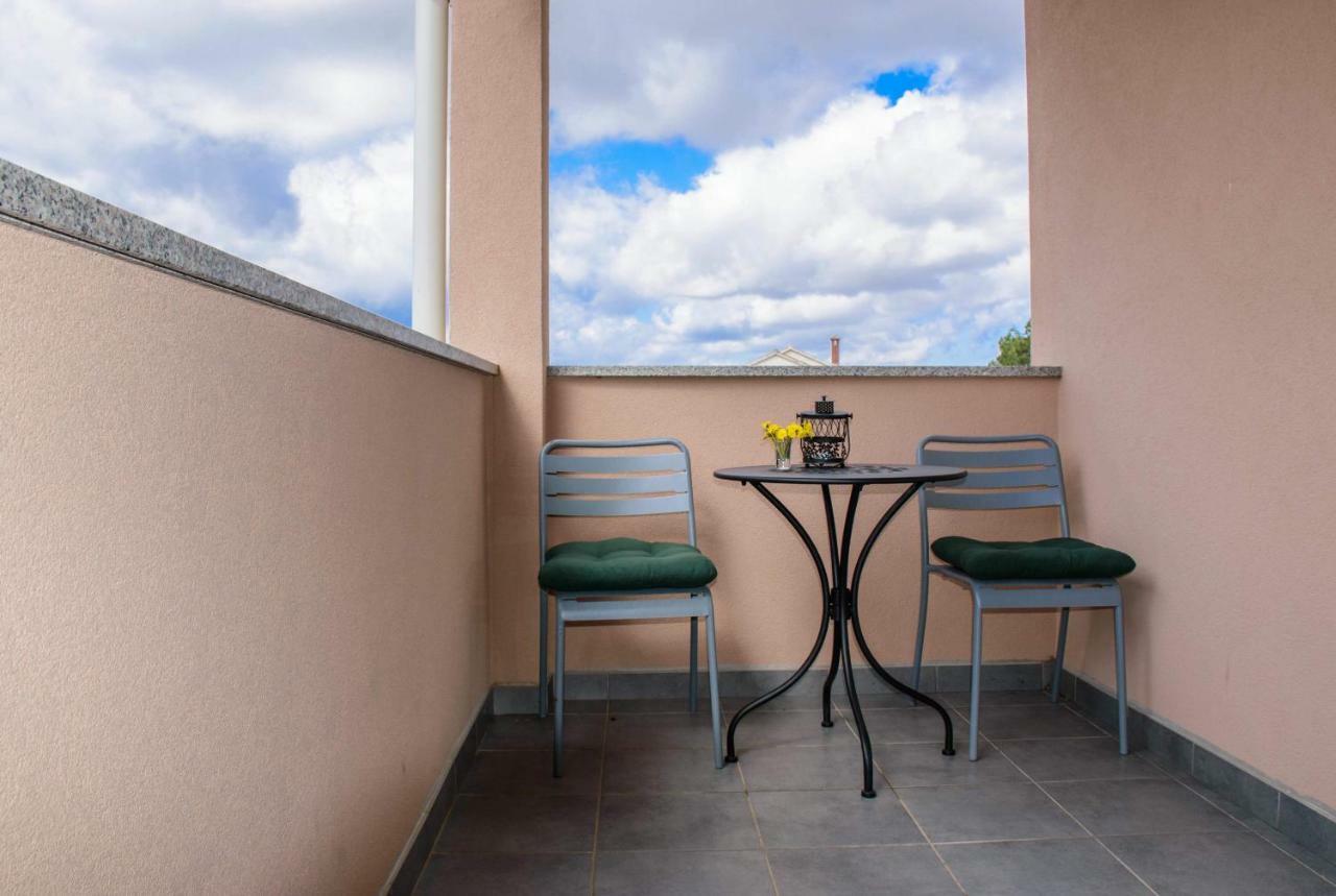 Apartman Petar Ražanac Eksteriør billede